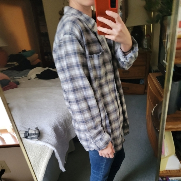 Aeropostale plaid button up - Picture 2 of 6